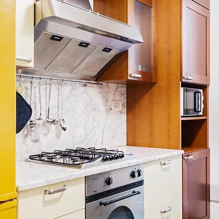 A Retreat In The Heart Of I Via Sapeto شقة